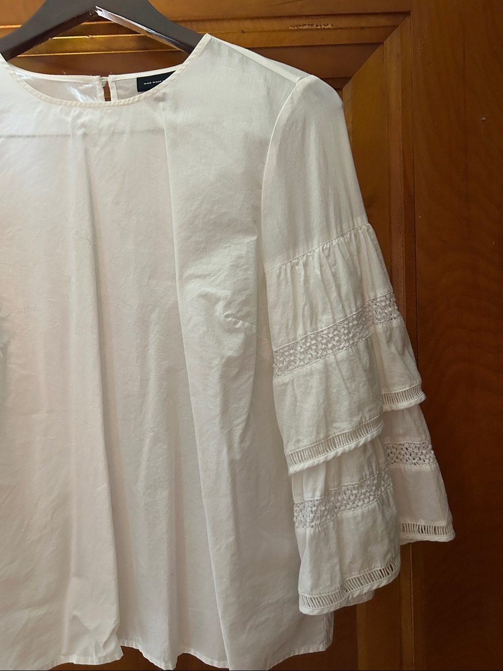 Who What Wear White Ruffled Tier Sleeve Blouse; 100% cotton; medium - Picture 3 of 9